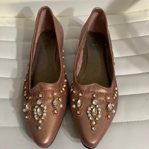 Ladies dress flat shoes. Add some sparkle to your wardrobe!